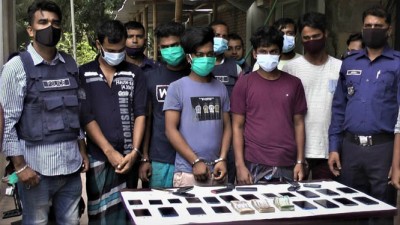 ভাঙ্গায় নগদ টাকা ও মোবাইলসহ প্রতারক চক্রের ৫ সদস্য গ্রেফতার ভাঙ্গায় নগদ টাকা ও মোবাইলসহ প্রতারক চক্রের ৫ সদস্য গ্রেফতার